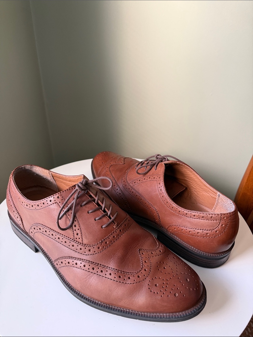 G.H. Bass & Co. Brown Leather Wingtip Oxford Dress Shoes Brogue size 11